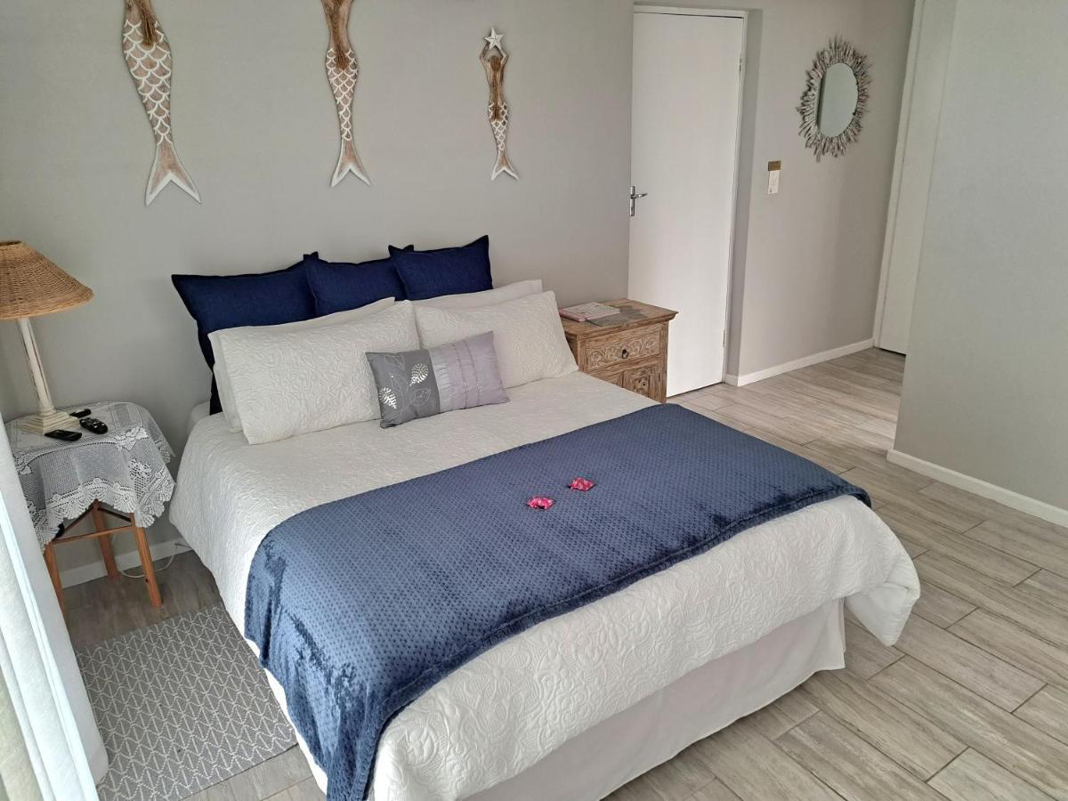 Ocean Breeze Apartment Mossel Bay Bagian luar foto